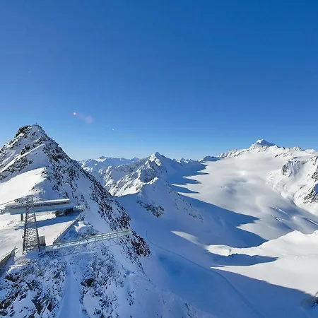 Castello Falkner - Otr031005-cya アパート *